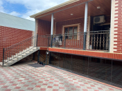 Satılır 9 otaqlı 200 m2 həyət evi İnşaatçılar m.