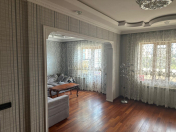 Satılır 4 otaqlı 110 m2 köhnə tikili Nəsimi m.