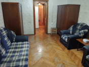 İcarəyə verilir 4 otaqlı 80 m2 köhnə tikili Nəriman Nərimanov m.