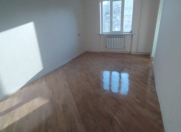 Satılır 3 otaqlı 75 m2 köhnə tikili İnşaatçılar m.