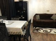 İcarəyə verilir 4 otaqlı 90 m2 köhnə tikili 28 May m.