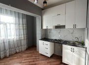 Satılır 3 otaqlı 100 m2 köhnə tikili 9 mkr