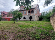 Satılır 6 otaqlı 285 m2 həyət evi Lənkəran