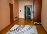 Satılır 3 otaqlı 147 m2 yeni tikili 28 May m.