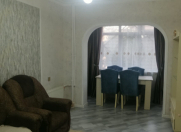 İcarəyə verilir 2 otaqlı 68 m2 köhnə tikili 9 mkr