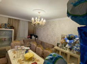 Satılır 3 otaqlı 70 m2 köhnə tikili Gənclik m.