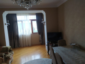 Satılır 4 otaqlı 110 m2 köhnə tikili Heydər Əliyev Mərkəzi