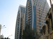 İcarəyə verilir 1 otaqlı 45 m2 ofis Yasamal r.