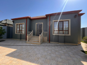 Satılır 4 otaqlı 140 m2 bağ evi Qala