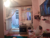 Satılır 2 otaqlı 43 m2 köhnə tikili ABŞ səfirliyi