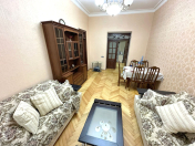 Satılır 3 otaqlı 70 m2 köhnə tikili Fairmont otel