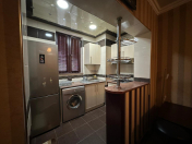 Satılır 2 otaqlı 42 m2 köhnə tikili Nəsimi r.