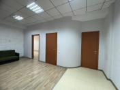 İcarəyə verilir 3 otaqlı 145 m2 ofis Nəsimi r.