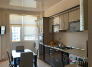 Satılır 2 otaqlı 95 m2 yeni tikili İnşaatçılar m.