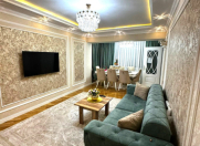 Satılır 3 otaqlı 80 m2 köhnə tikili Gənclik m.