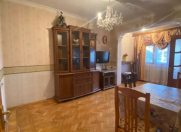 İcarəyə verilir 2 otaqlı 40 m2 köhnə tikili Memar Əcəmi m.