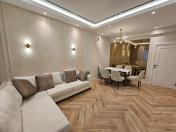 Satılır 3 otaqlı 105 m2 yeni tikili 8 Noyabr m.