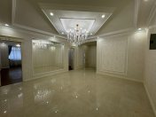 Satılır 4 otaqlı 230 m2 yeni tikili 28 May m.