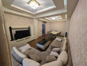 İcarəyə verilir 4 otaqlı 130 m2 yeni tikili Gənclik m.