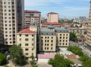 Satılır 3 otaqlı 170 m2 yeni tikili Gənclik m.