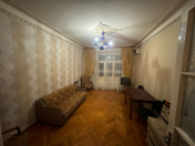 İcarəyə verilir 2 otaqlı 75 m2 köhnə tikili Nəriman Nərimanov m.