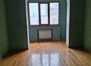 Satılır 2 otaqlı 68 m2 köhnə tikili Gənclik m.