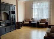 İcarəyə verilir 3 otaqlı 110 m2 yeni tikili Gənclik m.