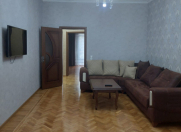 İcarəyə verilir 2 otaqlı 45 m2 köhnə tikili 28 May m.