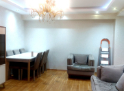 Satılır 3 otaqlı 90 m2 köhnə tikili Nizami m.