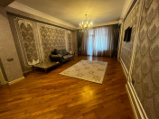 İcarəyə verilir 3 otaqlı 130 m2 yeni tikili Gənclik m.