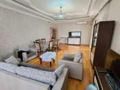 İcarəyə verilir 3 otaqlı 140 m2 yeni tikili Gənclik m.