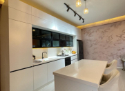 Satılır 4 otaqlı 130 m2 yeni tikili Yasamal r.