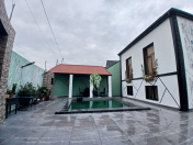 Satılır 6 otaqlı 180 m2 bağ evi Novxanı