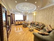 Satılır 4 otaqlı 205 m2 yeni tikili Gənclik m.