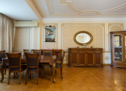 Satılır 4 otaqlı 220 m2 yeni tikili 28 May m.