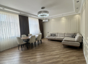 Satılır 4 otaqlı 135 m2 yeni tikili Bayıl