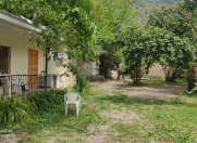 İcarəyə verilir 2 otaqlı 330 m2 bağ evi Qax