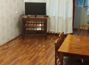 İcarəyə verilir 2 otaqlı 80 m2 köhnə tikili Azadlıq prospekti m.