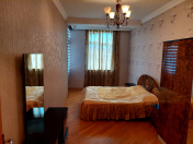 Satılır 4 otaqlı 180 m2 yeni tikili 8 mkr