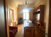 Satılır 3 otaqlı 90 m2 köhnə tikili Hüseyn Cavid parkı