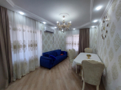 Satılır 3 otaqlı 90 m2 köhnə tikili Azadlıq prospekti m.