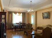 Satılır 3 otaqlı 126 m2 yeni tikili Nizami m.