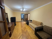 Satılır 3 otaqlı 80 m2 köhnə tikili Nizami m.