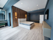 Satılır 3 otaqlı 140 m2 yeni tikili İnşaatçılar m.