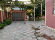 İcarəyə verilir 4 otaqlı 200 m2 həyət evi Buzovna