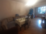 Satılır 4 otaqlı 81 m2 köhnə tikili İnşaatçılar m.