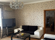 Satılır 4 otaqlı 120 m2 köhnə tikili Nəsimi r.