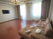 İcarəyə verilir 2 otaqlı 105 m2 yeni tikili Gənclik m.