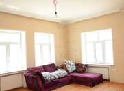 İcarəyə verilir 8 otaqlı 290 m2 həyət evi Səbail r.