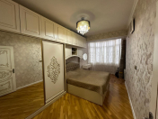 Satılır 3 otaqlı 93 m2 yeni tikili İnşaatçılar m.